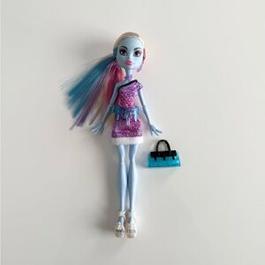 Abby Bominable Scaris doll fully complete